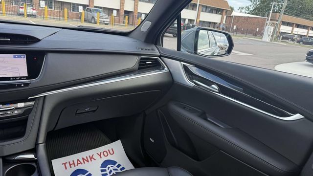 Certified 2024 Cadillac XT5 Premium Luxury FWD image 33