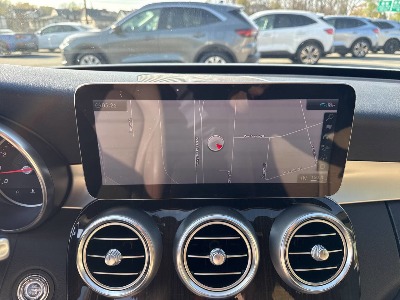 Used 2019 Mercedes-Benz C 300 Sedan w/ AMG Line image 17