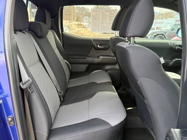 Used 2023 Toyota Tacoma TRD Off-Road image 14