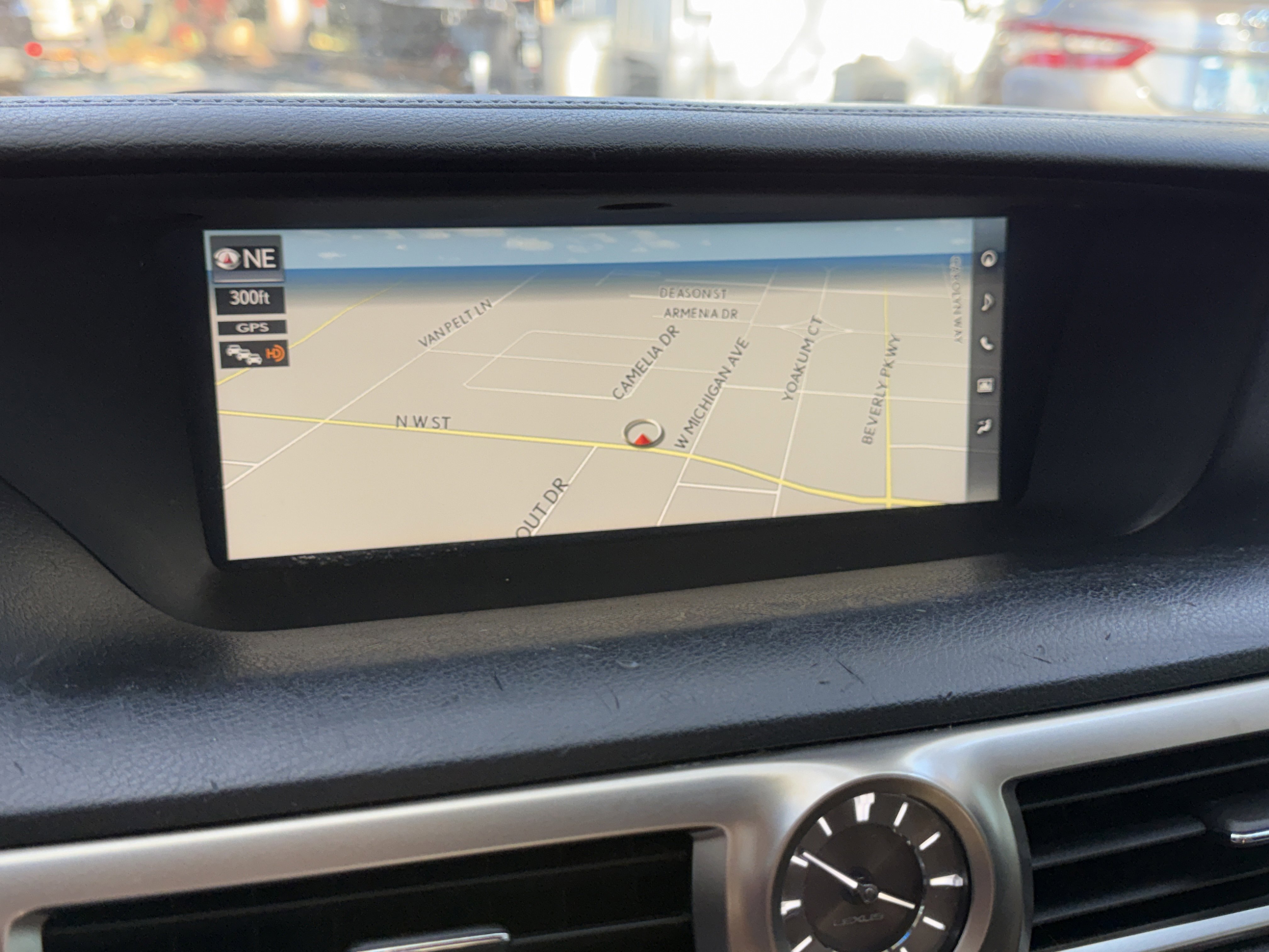 Used 2016 Lexus GS 200t image 17