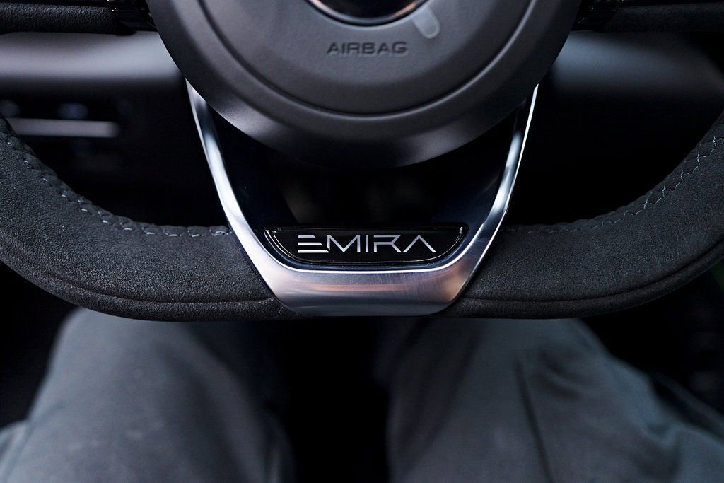 Used 2025 Lotus Emira RWD image 60