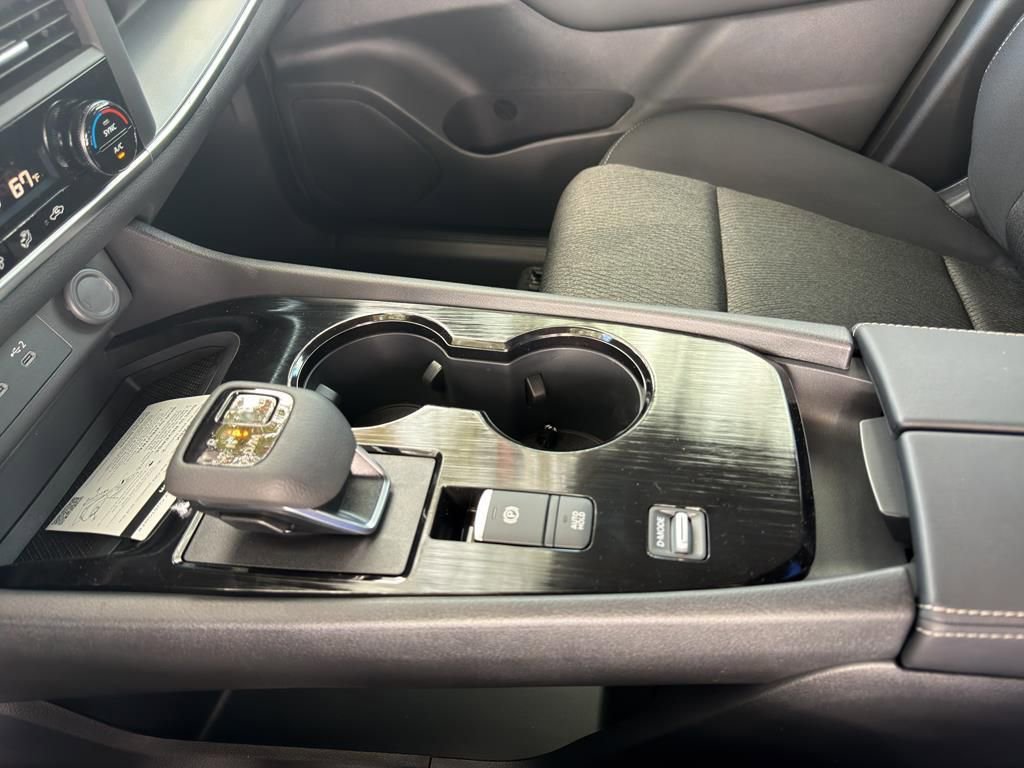 New 2026 Nissan Rogue SV image 27