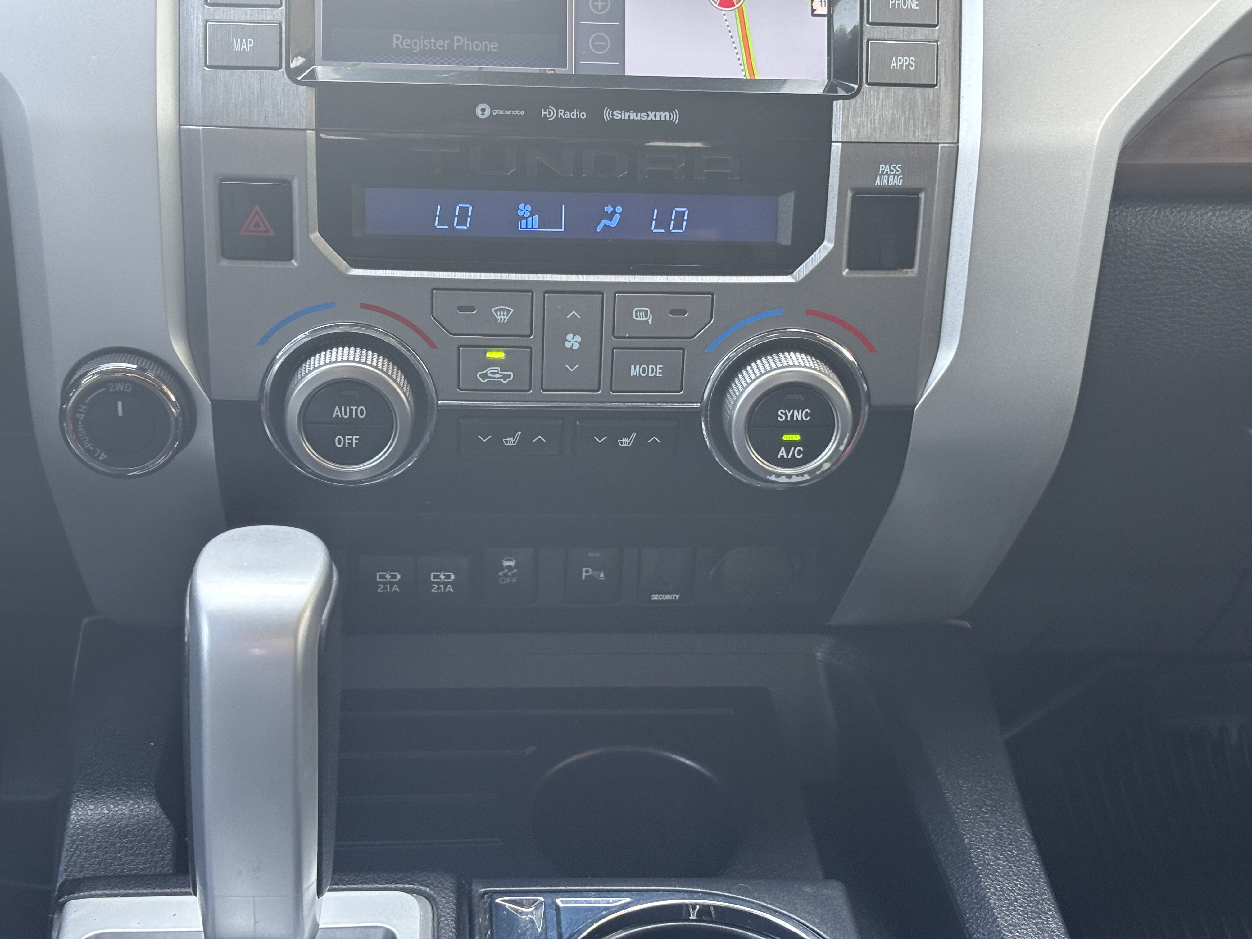 Used 2020 Toyota Tundra Limited w/ Limited Premium Package AWD/4WD image 20