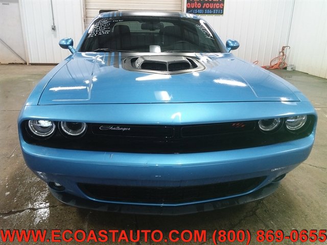 Used 2015 Dodge Challenger R/T RWD image 8