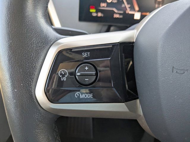 Used 2023 BMW iX xDrive50 image 29