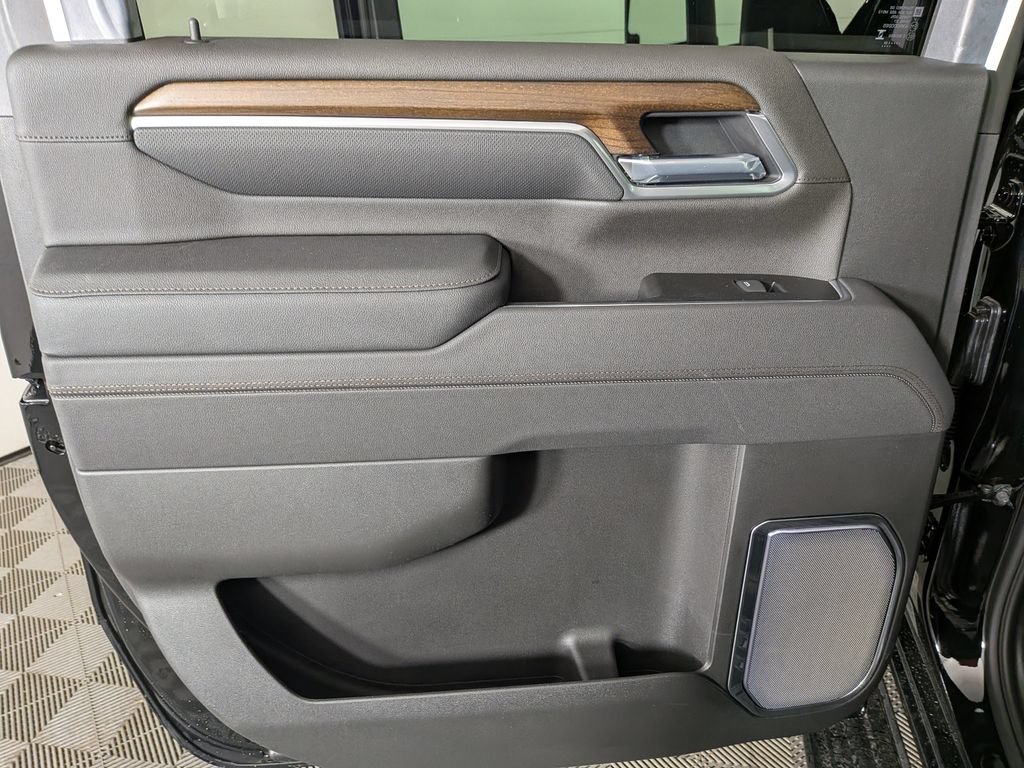 New 2026 Chevrolet Silverado 2500 High Country w/ High Country Premium Package AWD/4WD image 28