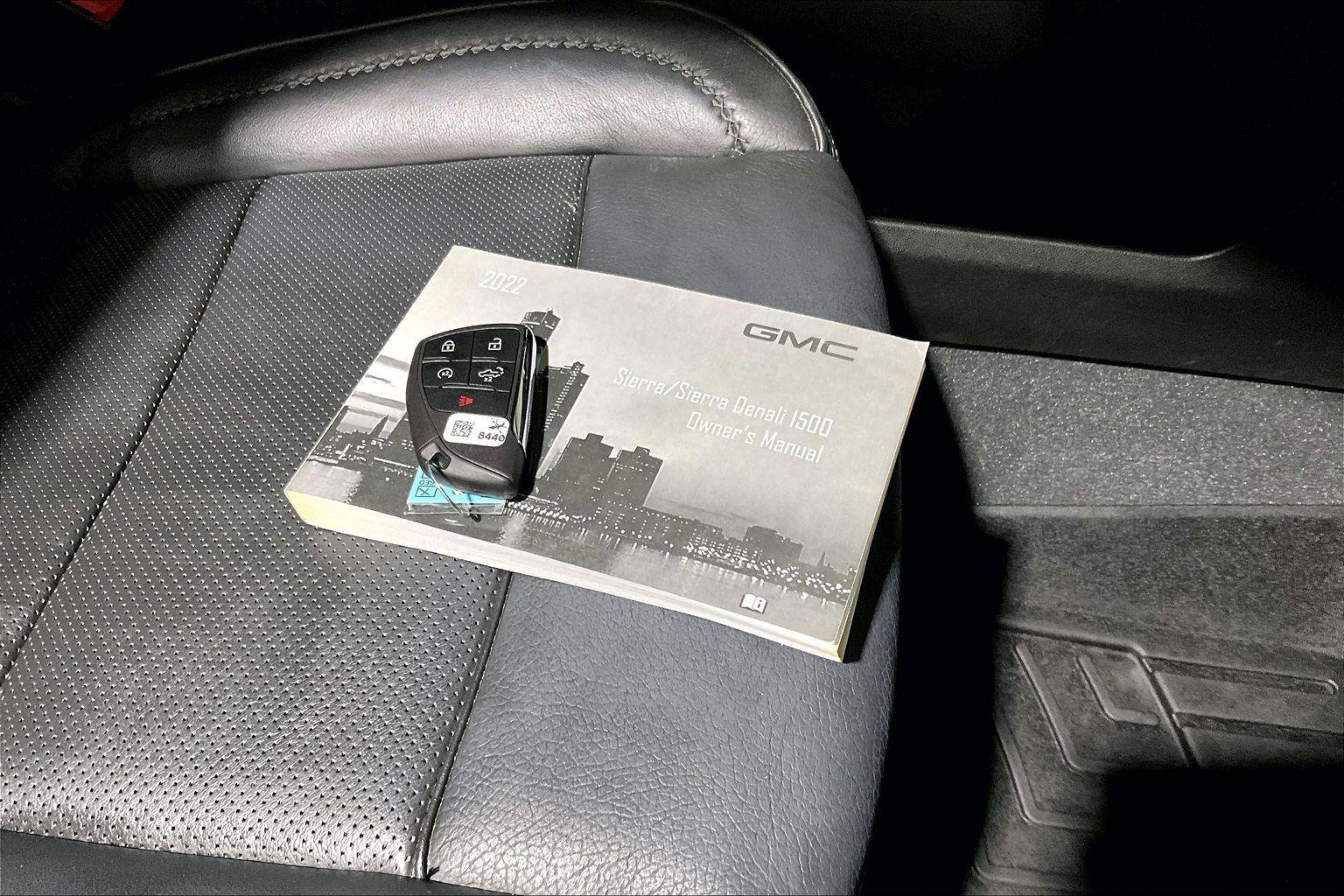 Used 2022 GMC Sierra 1500 Denali image 13