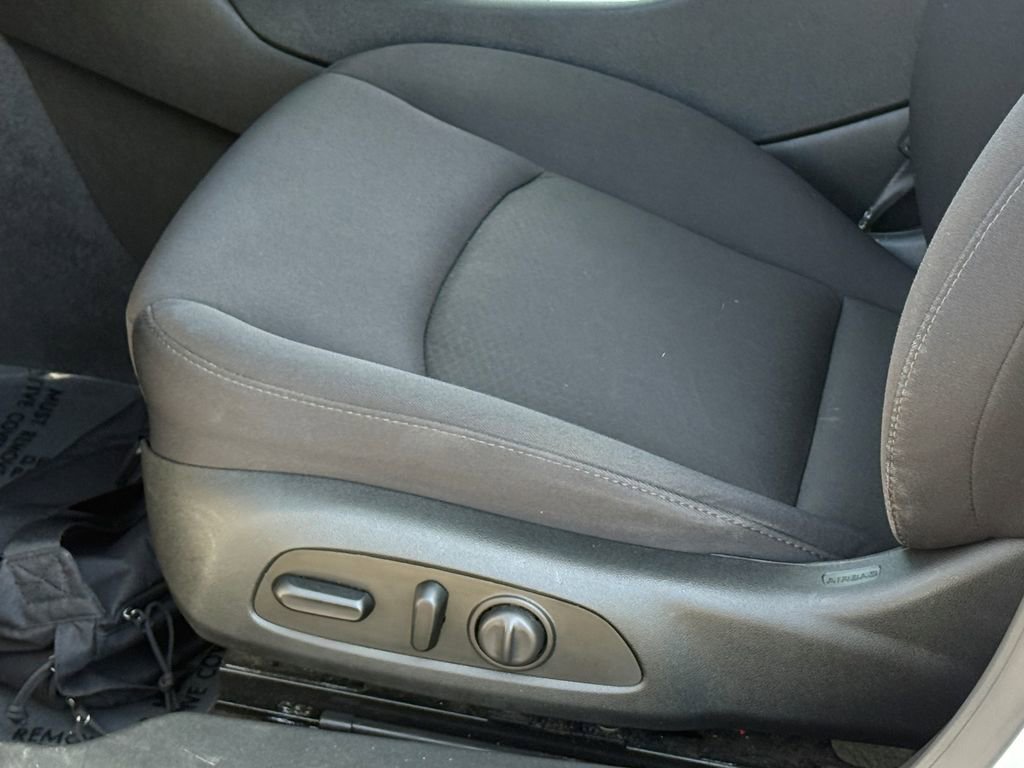 Used 2023 Chevrolet Malibu LT image 20