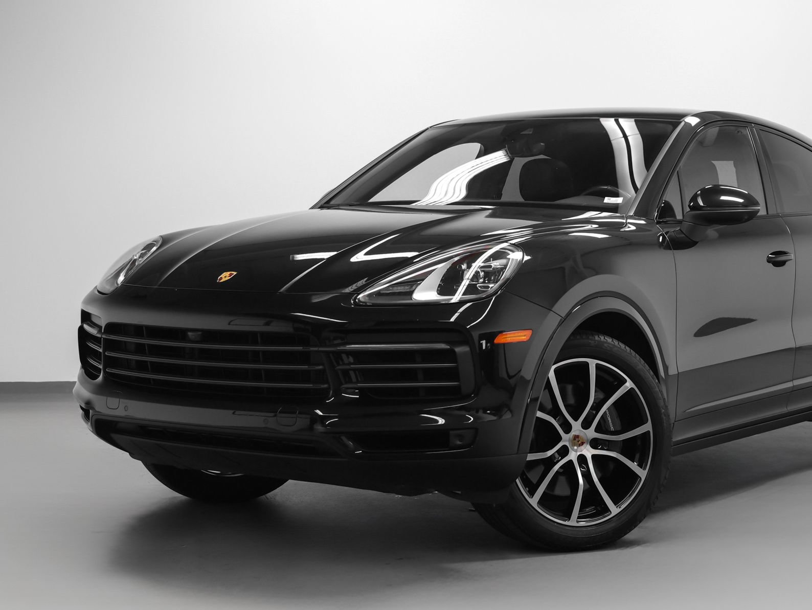 Certified 2022 Porsche Cayenne Platinum Edition AWD/4WD image 7