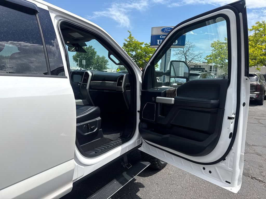 Certified 2019 Ford F250 Lariat w/ Lariat Ultimate Package AWD/4WD image 28