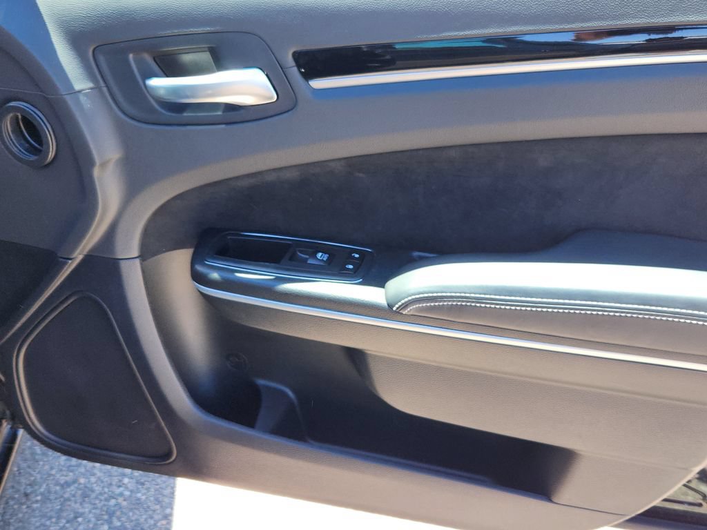 Used 2023 Chrysler 300 C RWD image 15