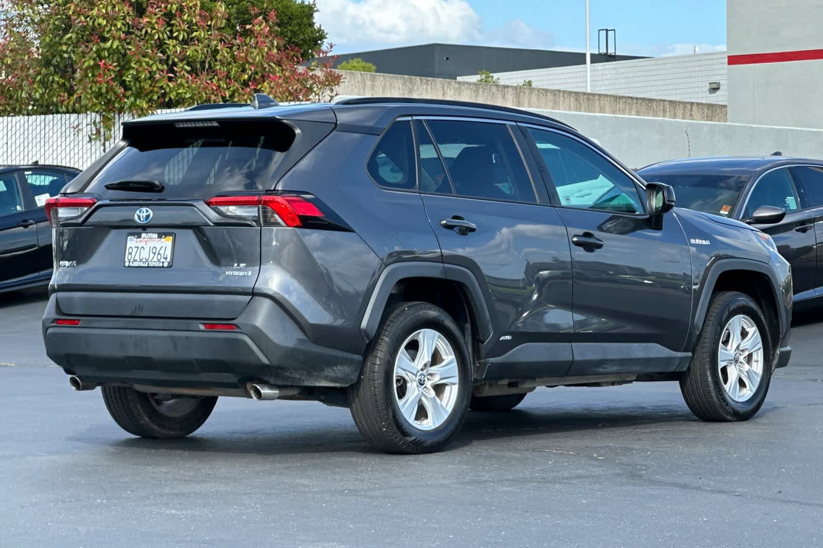 Certified 2021 Toyota RAV4 LE AWD/4WD video 2