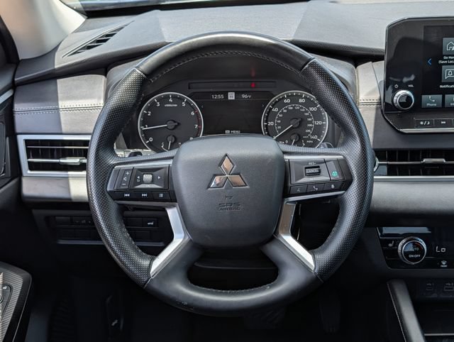 Used 2024 Mitsubishi Outlander SE FWD image 12