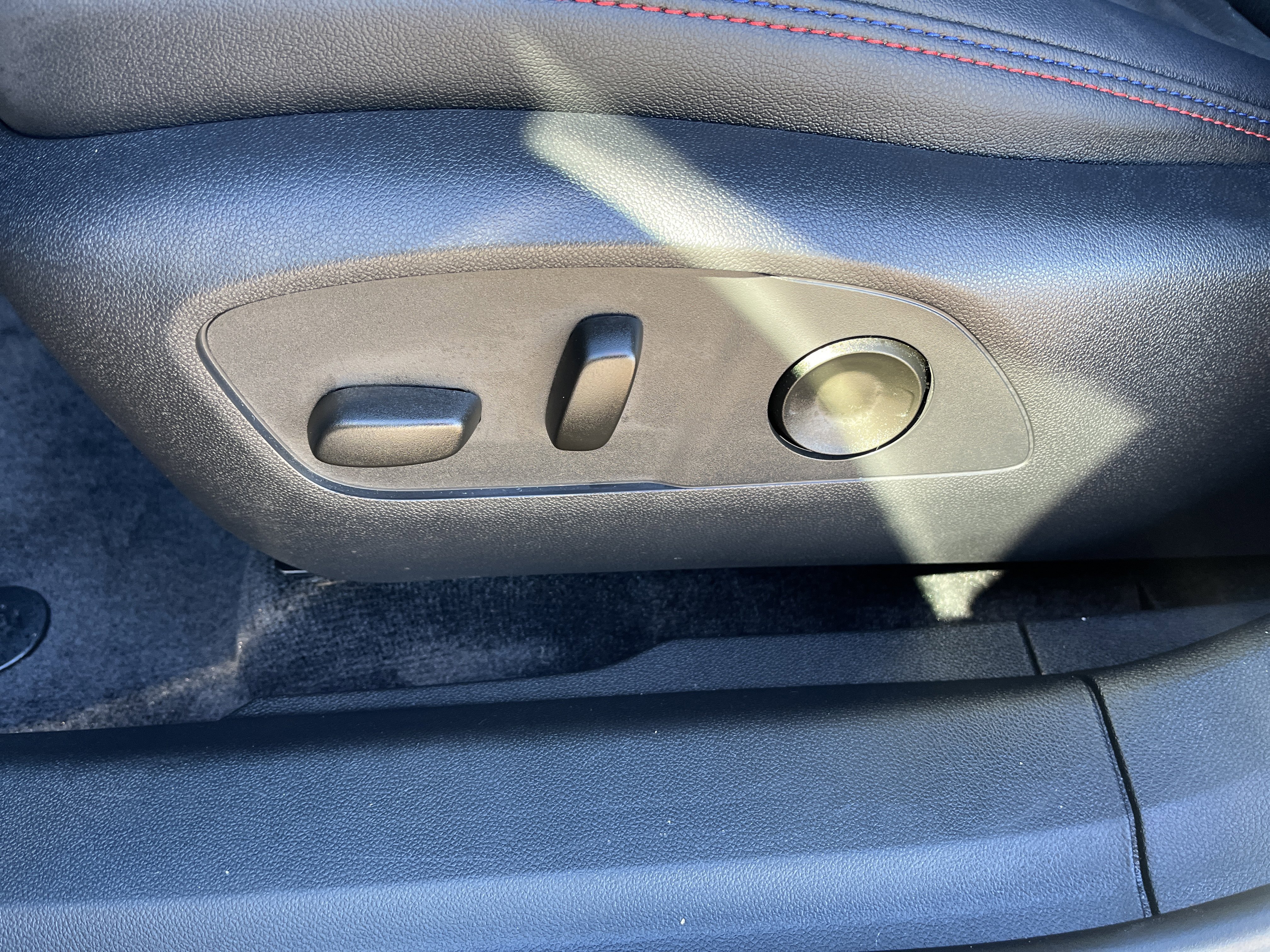 Used 2025 Chevrolet Blazer EV RS image 10