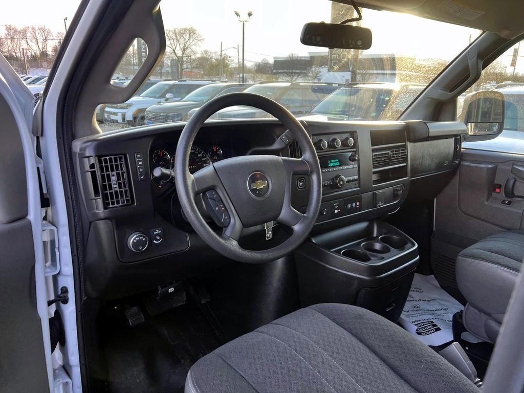 Used 2024 Chevrolet Express 2500 w/ Driver Convenience Package image 15