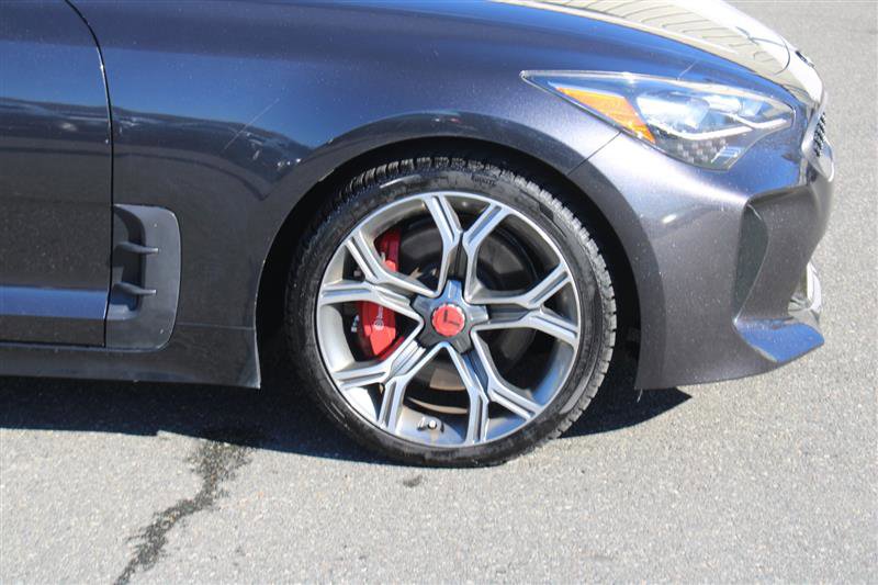 Used 2019 Kia Stinger GT2 image 10