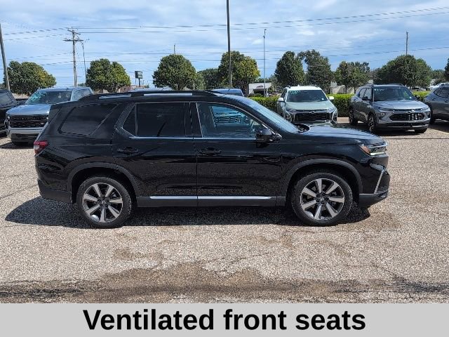 Used 2023 Honda Pilot Elite image 17