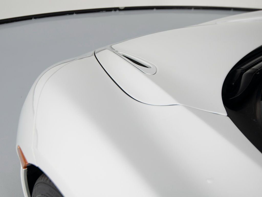 Used 2025 McLaren 750S image 42