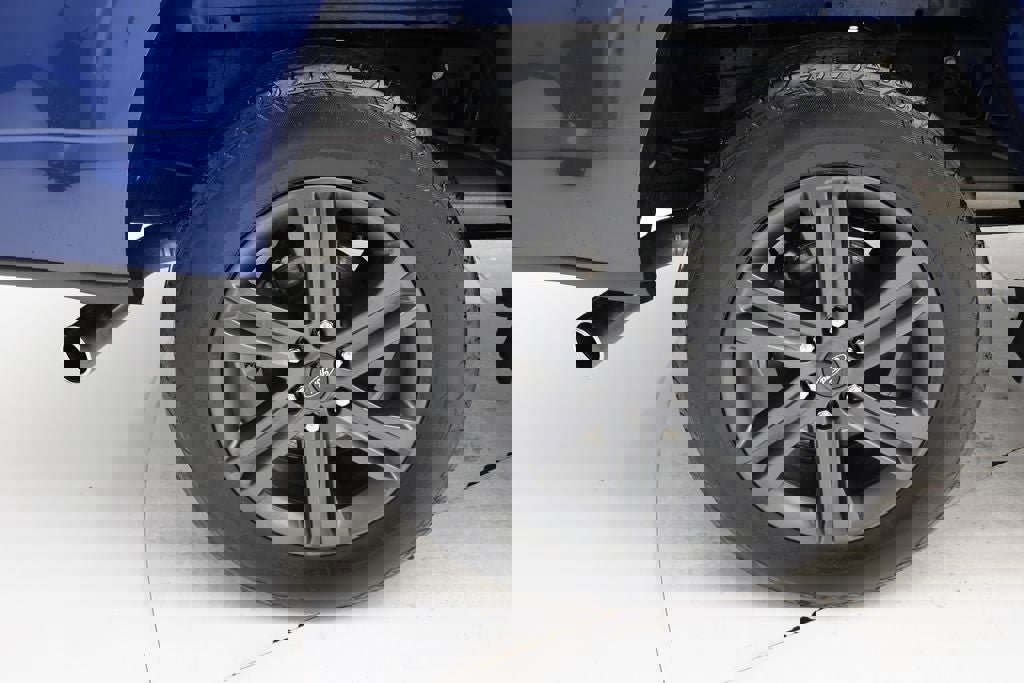 Used 2023 Ford F150 Lariat w/ Equipment Group 502A High image 12