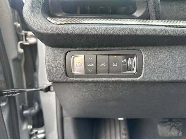Used 2026 Chevrolet Traverse High Country AWD/4WD image 13