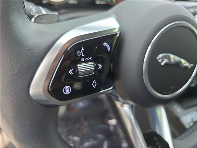 Certified 2024 Jaguar E-PACE R-Dynamic SE AWD/4WD image 17