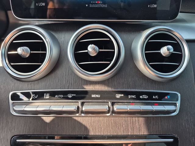 Used 2021 Mercedes-Benz GLC 300 4MATIC Coupe image 22
