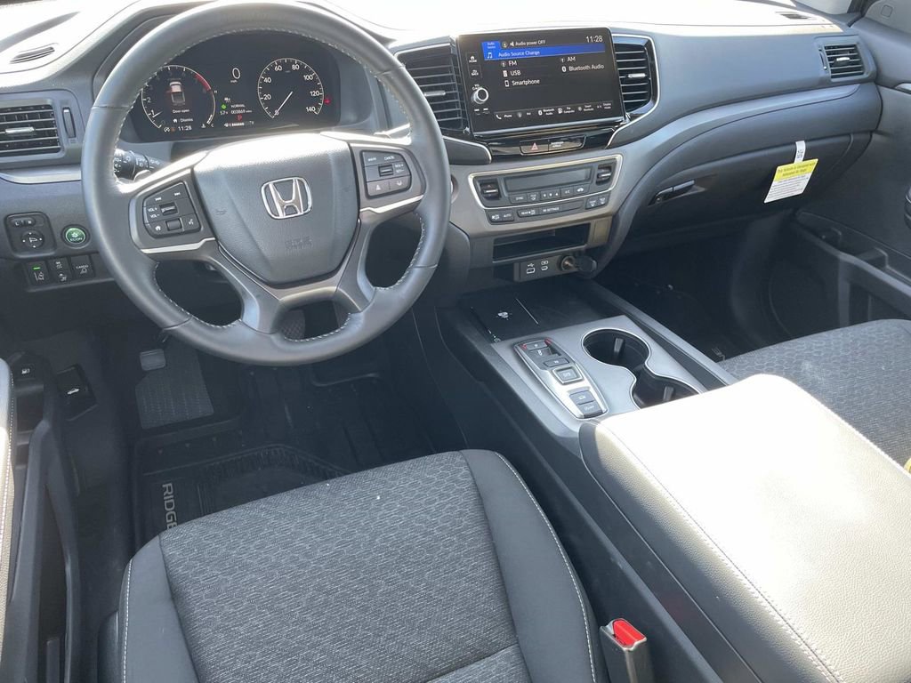 Used 2025 Honda Ridgeline Sport+ image 13