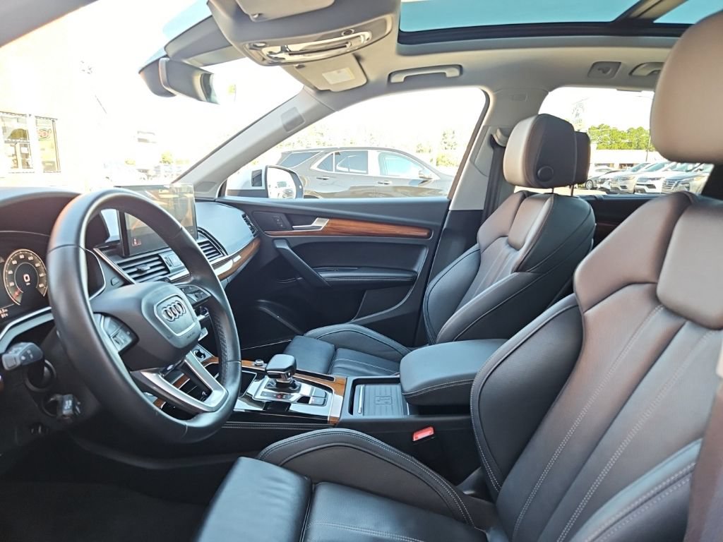 Used 2023 Audi Q5 2.0T Prestige w/ Prestige Package AWD/4WD image 23