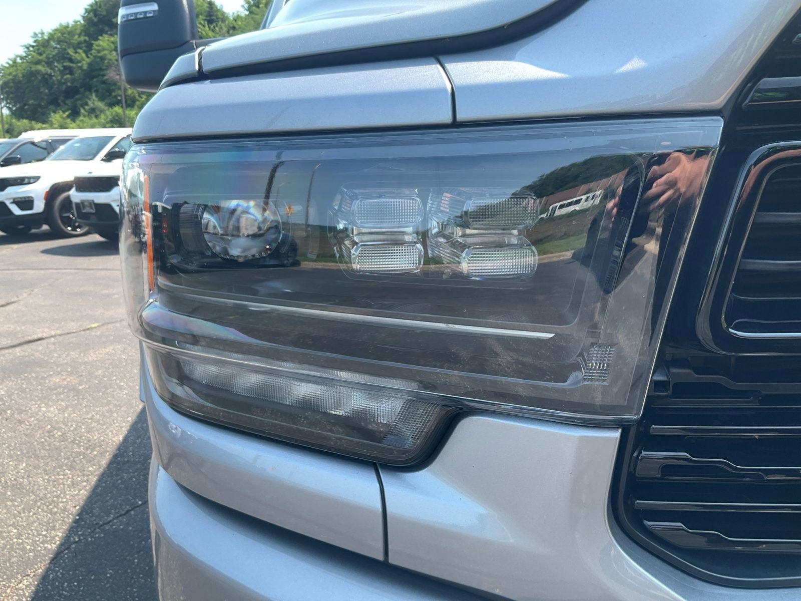 Used 2024 RAM 3500 Limited image 31