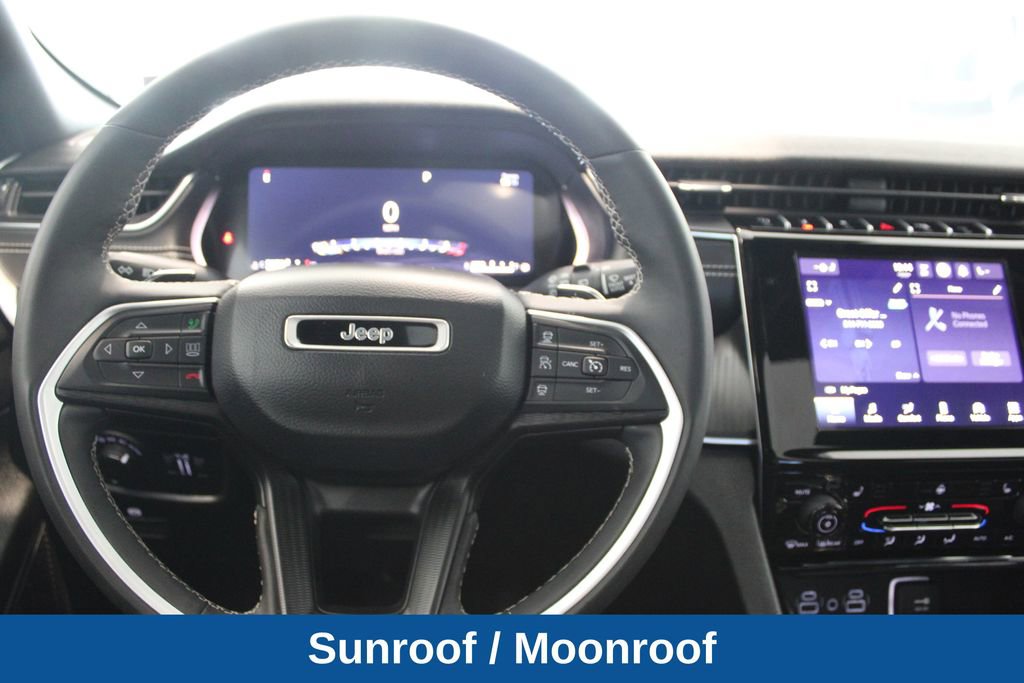 Used 2024 Jeep Grand Cherokee Altitude image 6