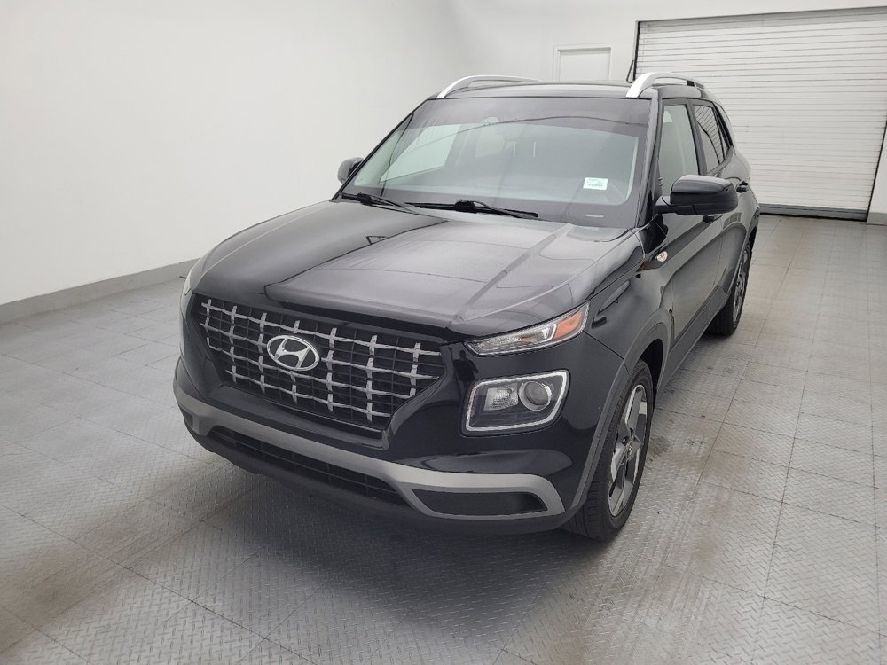 Used 2024 Hyundai Venue SEL FWD image 15