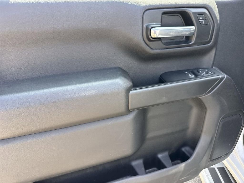 Used 2025 Chevrolet Silverado 1500 W/T image 19