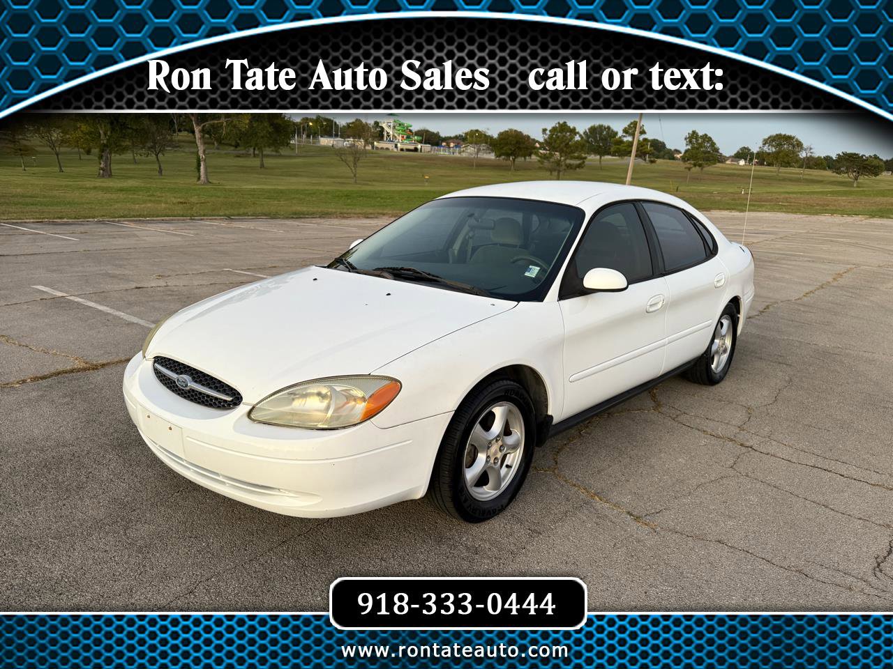 Used 2002 Ford Taurus SE image 1