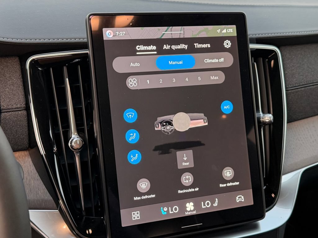 New 2026 Volvo XC90 B6 Ultra AWD/4WD image 24