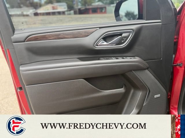 Used 2021 Chevrolet Tahoe Z71 w/ Z71 Signature Package AWD/4WD image 22