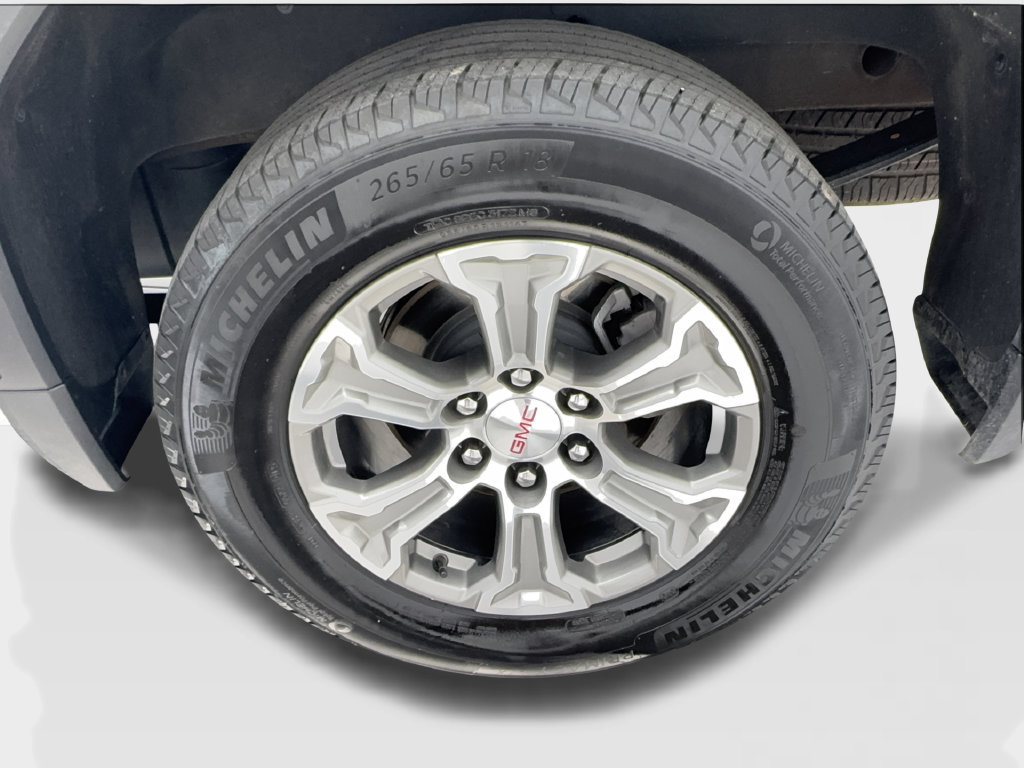 Used 2025 GMC Sierra 1500 SLT AWD/4WD image 15