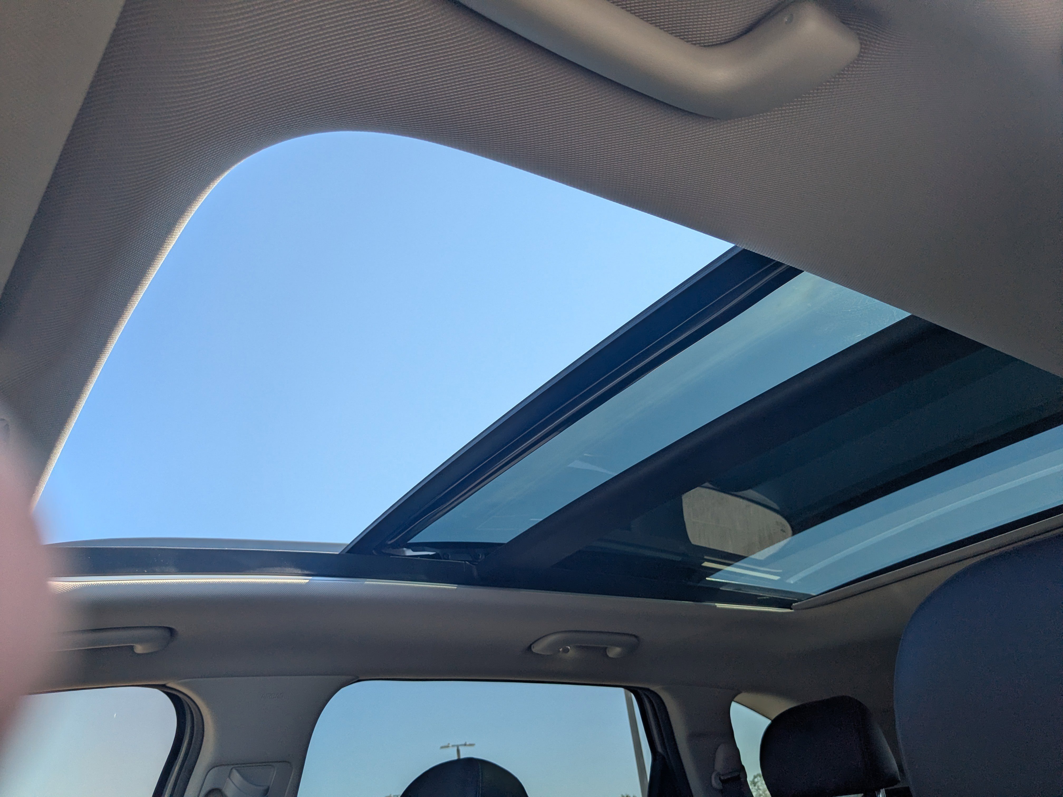 Used 2023 Kia Sorento S w/ Panoramic Sunroof Package image 27