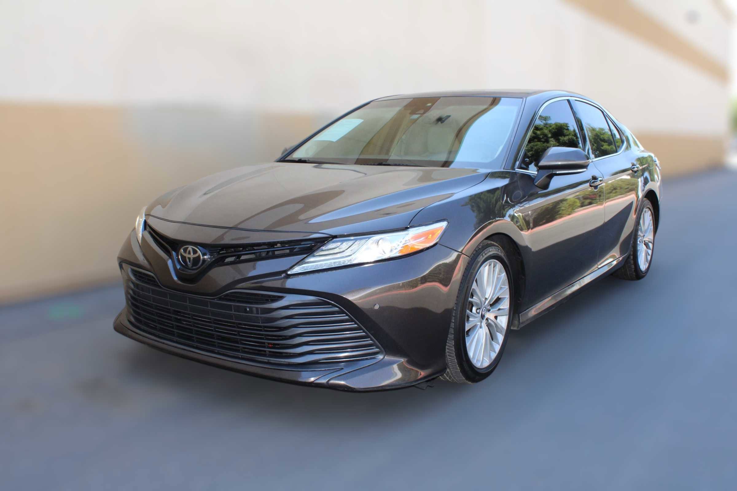 Used 2018 Toyota Camry XLE