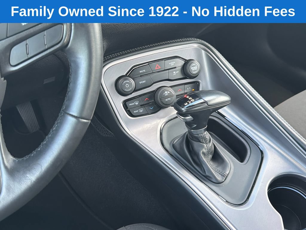 Used 2023 Dodge Challenger SXT AWD/4WD image 27
