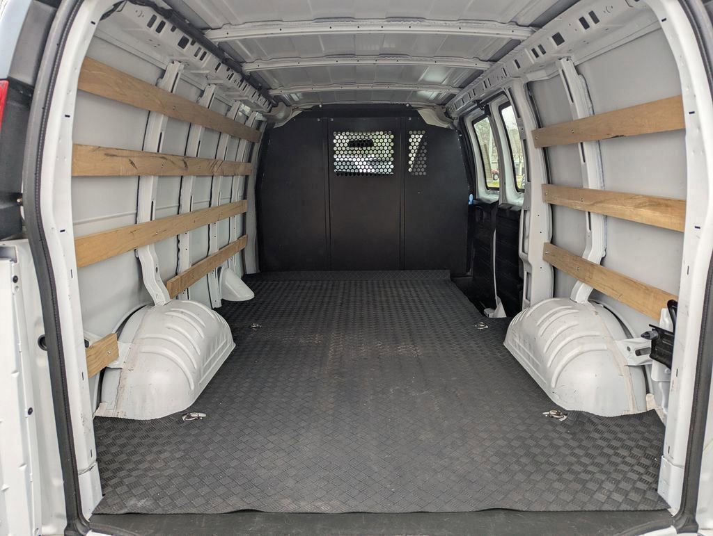 Used 2024 Chevrolet Express 2500 w/ Driver Convenience Package image 16