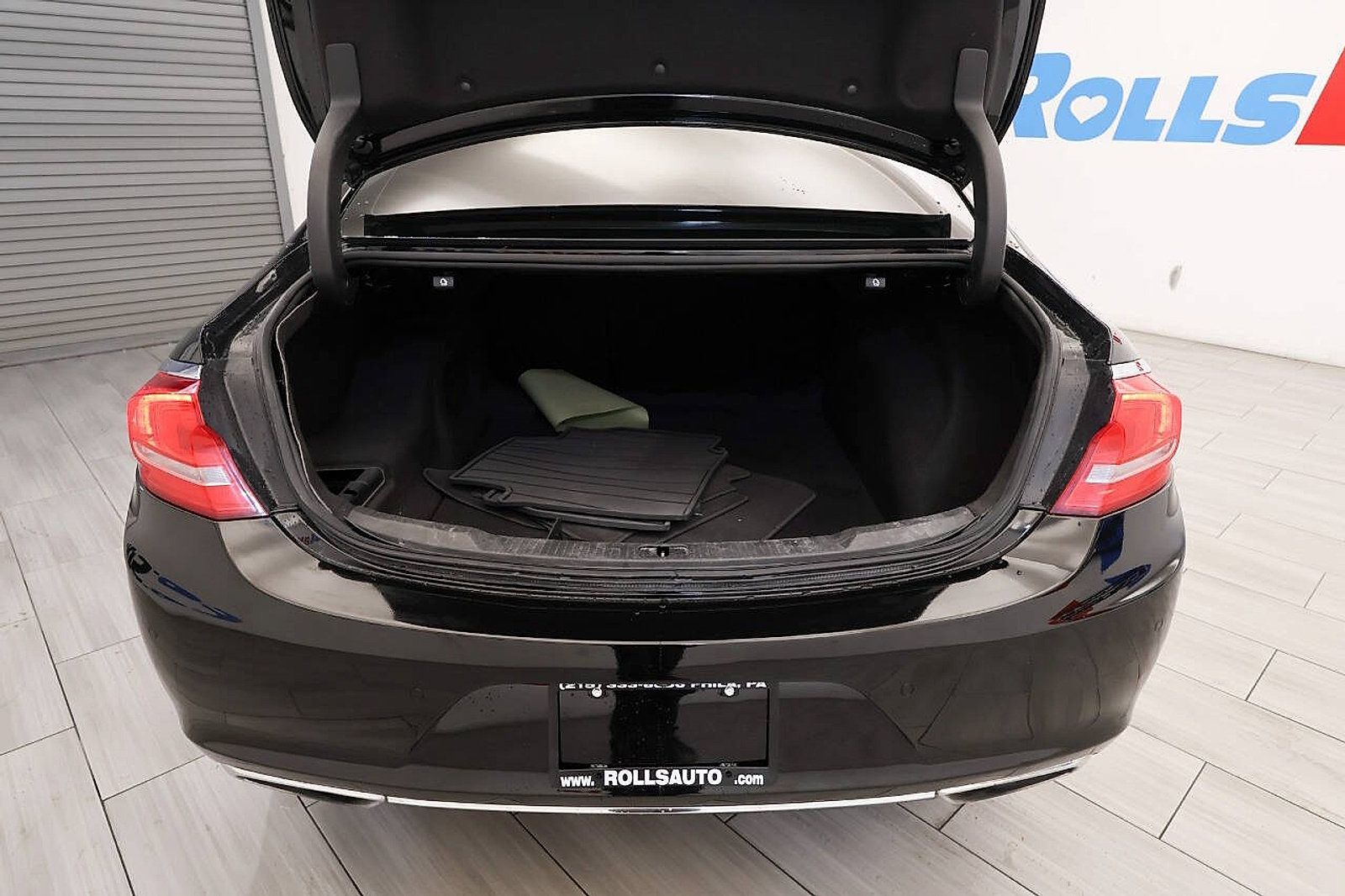 Used 2017 Buick LaCrosse Essence w/ Sun and Shade Package FWD image 30