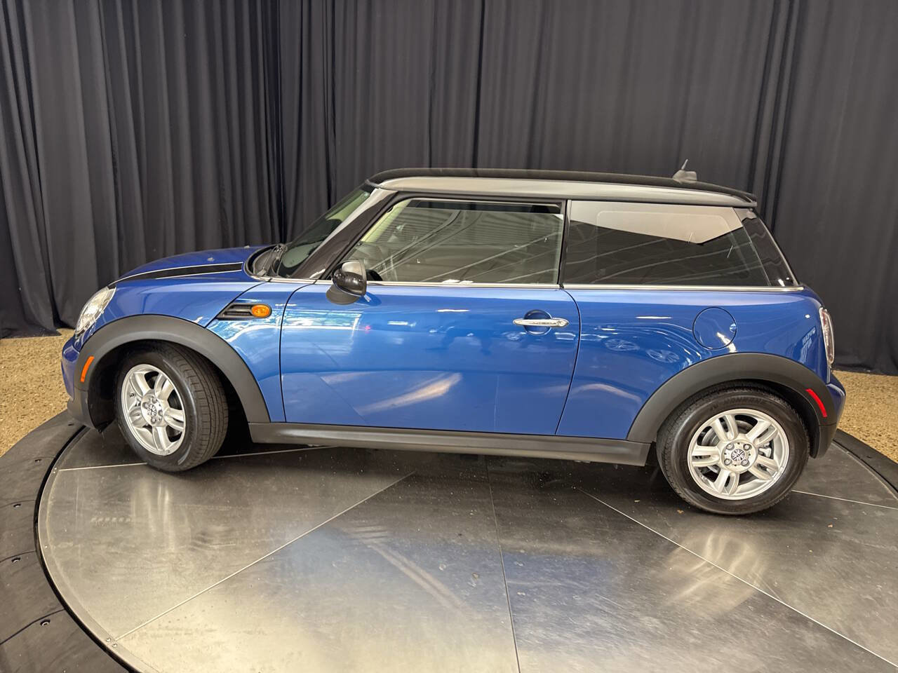 Used 2012 MINI Cooper Hardtop image 5