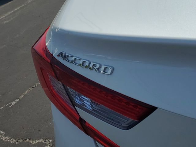 Used 2018 Honda Accord Touring image 7