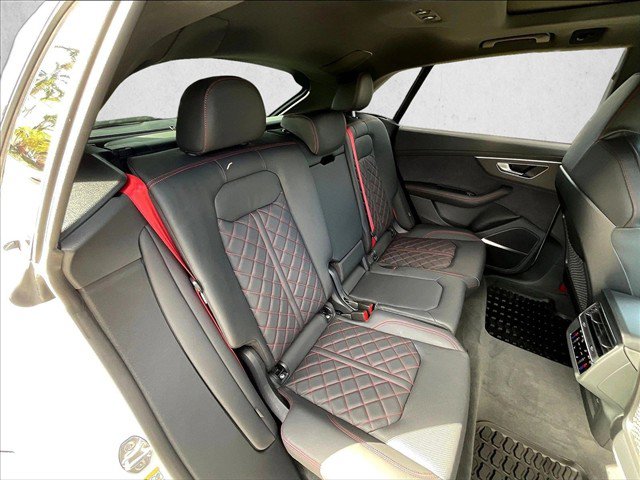 Used 2026 Audi Q8 Prestige AWD/4WD image 29