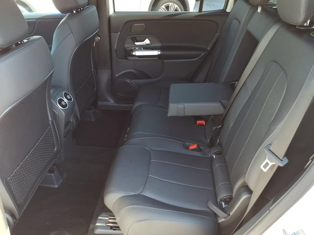 New 2026 Mercedes-Benz GLB 250 4MATIC image 18
