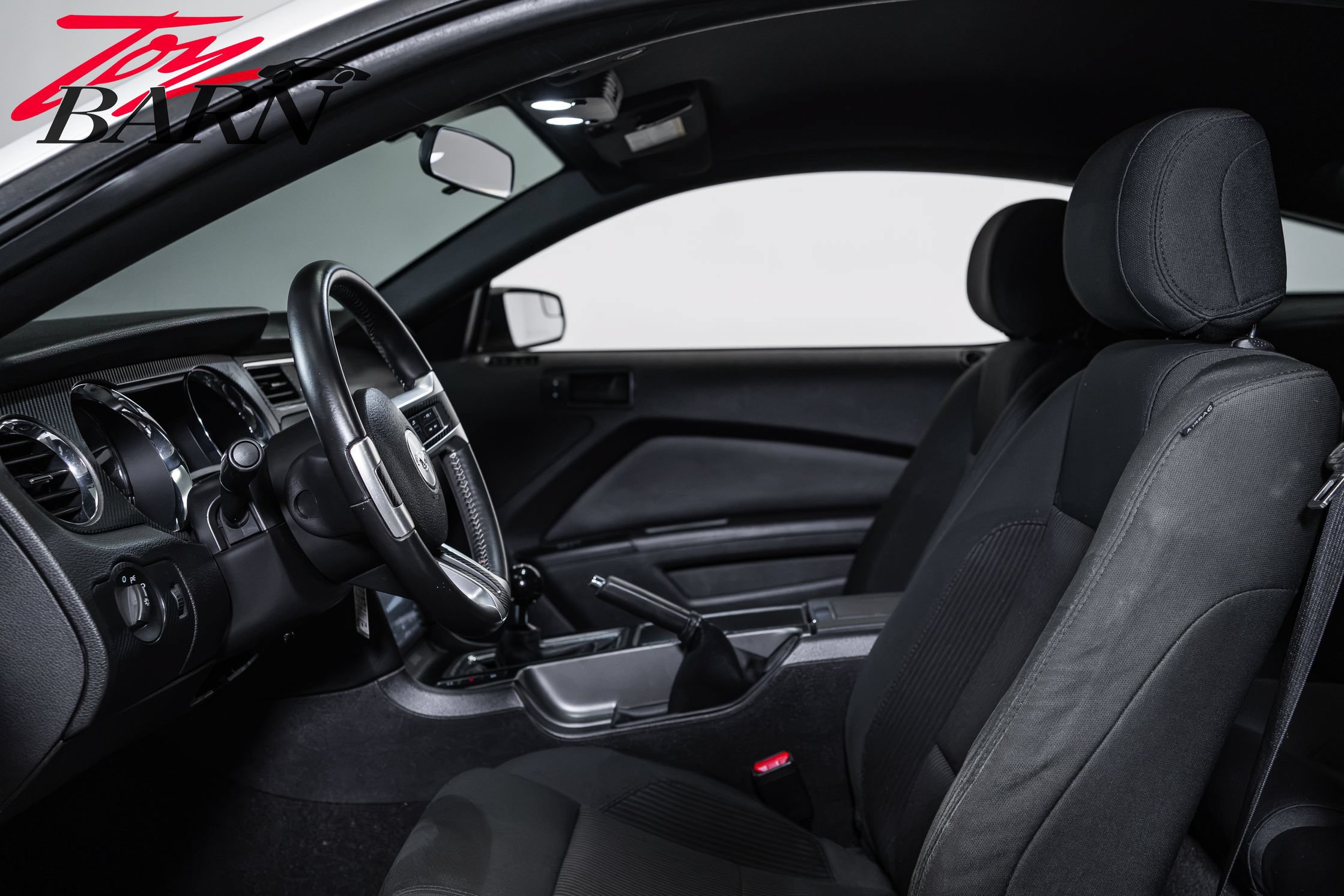 Used 2014 Ford Mustang Coupe RWD image 19