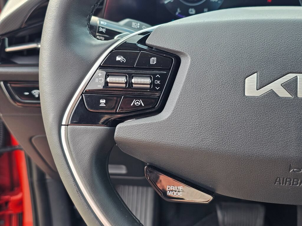 Certified 2023 Kia Niro Wind w/ Wind Preserve Package FWD image 35