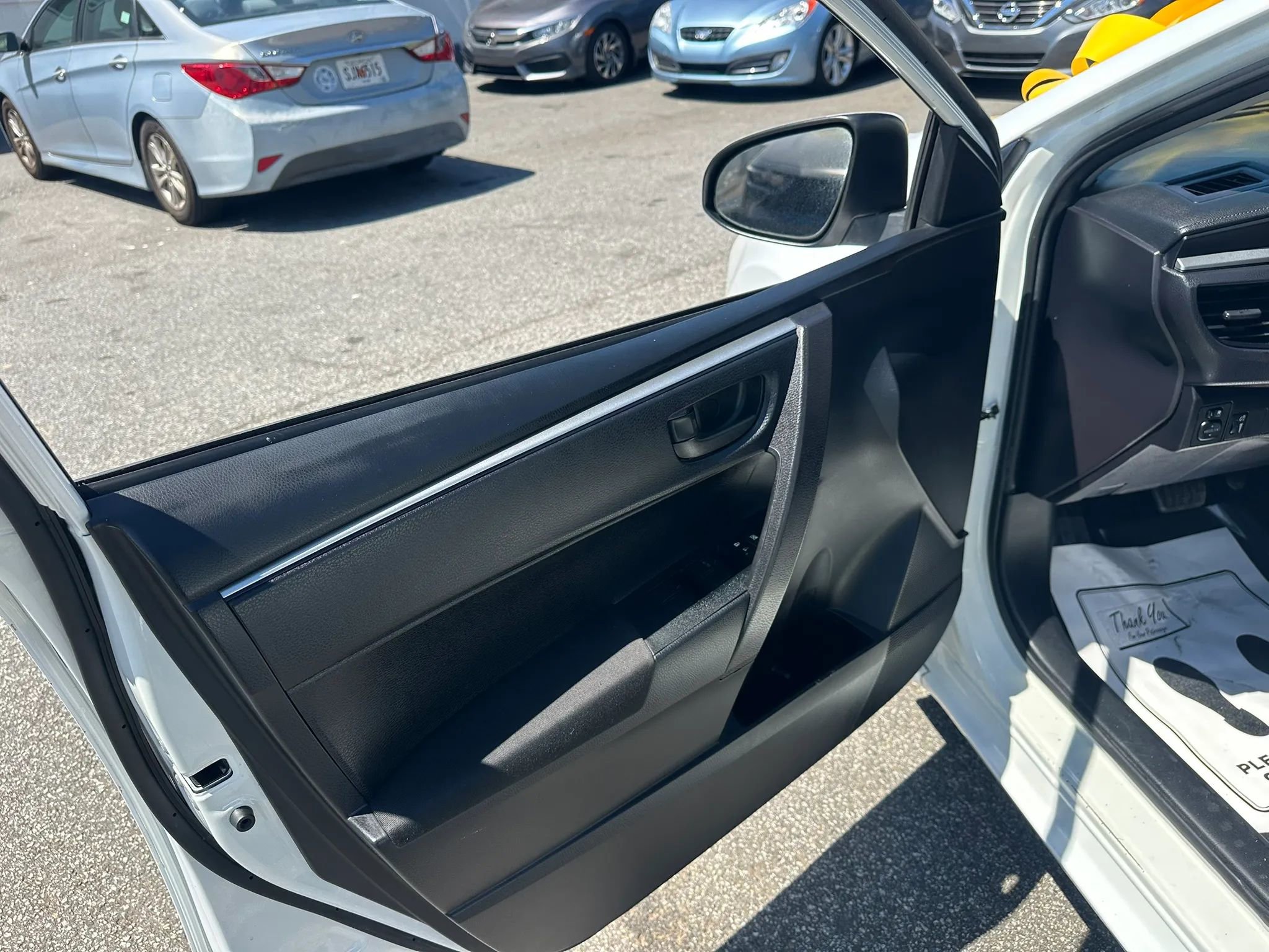 Used 2015 Toyota Corolla L image 19