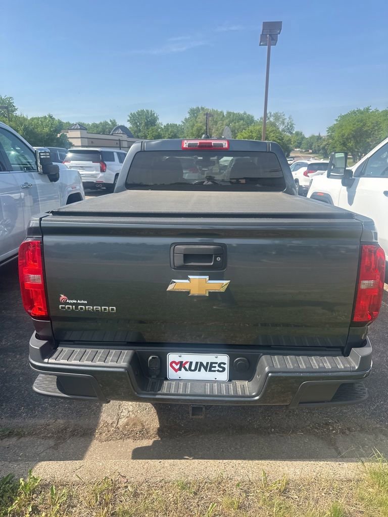 Used 2015 Chevrolet Colorado Z71 AWD/4WD image 11
