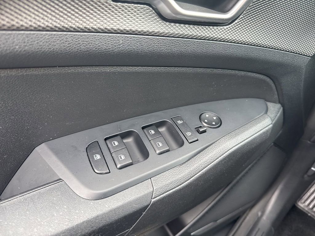 Used 2023 Kia Sportage LX image 22